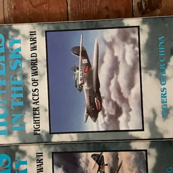 4 VHS Tapes Fighters in the Sky - Picture 8 of 10